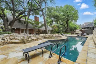 208 Rockwood Park Dr, Fort Worth, TX 76107 - Photo 3