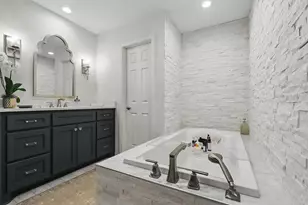 208 Rockwood Park Dr, Fort Worth, TX 76107 - Photo 29