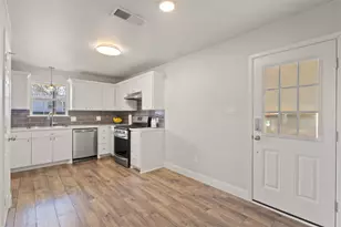 314 Woodard St, Farmersville, TX 75442 - Photo 11