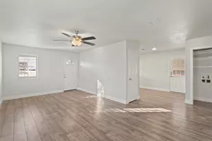 314 Woodard St, Farmersville, TX 75442 - Photo 5