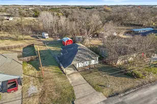 314 Woodard St, Farmersville, TX 75442 - Photo 35