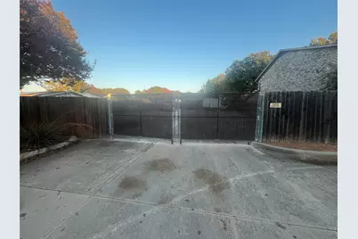 3114 Eastpark Drive, Garland, TX 75044 - Photo 17