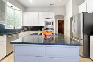 18403 Gibbons Dr, Dallas, TX 75287 - Photo 21