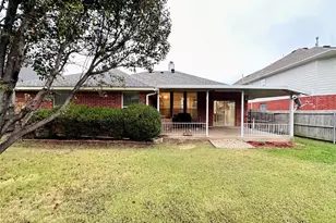 3531 Tamarack Dr, Grand Prairie, TX 75052 - Photo 17