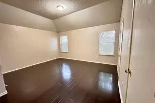 3531 Tamarack Dr, Grand Prairie, TX 75052 - Photo 11