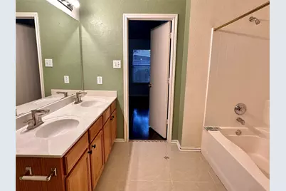 3531 Tamarack Drive, Grand Prairie, TX 75052 - Photo 13