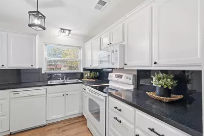 1731 Summit Street, Mesquite, TX 75149 - Photo 9