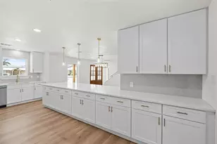 929 E Berkeley Dr, Richardson, TX 75081 - Photo 9