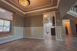 593 King Cir, Lewisville, TX 75067 - Photo 7