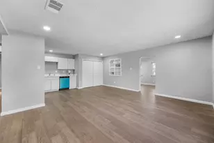 103 Lorie St, Alvarado, TX 76009 - Photo 7