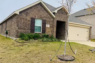 903 Emerald Gate Dr, Princeton, TX 75407 - Photo 3