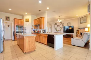 178 Chazlynn Ct, Waxahachie, TX 75165 - Photo 17