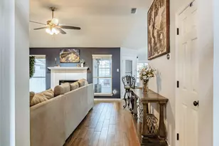 4017 Azalea Dr, Haltom City, TX 76137 - Photo 5