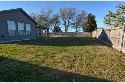 601 Mathew Street, Grandview, TX 76050 - Photo 35