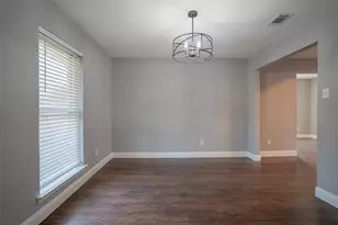 1610 St James Dr, Carrollton, TX 75007 - Photo 9