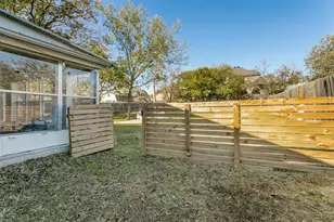 8841 Main St, North Richland Hills, TX 76182 - Photo 23