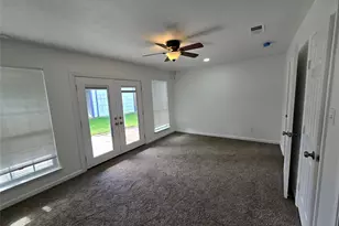 2908 W Elm St, Denison, TX 75020 - Photo 9