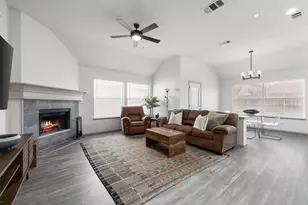 8205 Cedarcrest Ln, Fort Worth, TX 76123 - Photo 3