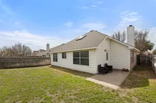 8205 Cedarcrest Ln, Fort Worth, TX 76123 - Photo 25