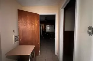 209 S Walton St, Blooming Grove, TX 76626 - Photo 11