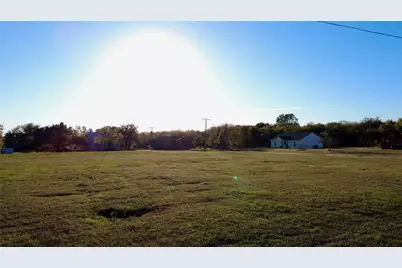 209 S Walton Street, Blooming Grove, TX 76626 - Photo 15