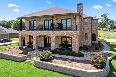 208 Cape Shore Drive, Mabank, TX 75143 - Photo 5