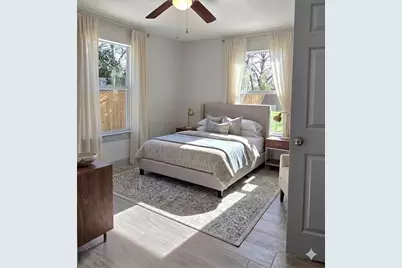 2518 W Clarendon Drive, Dallas, TX 75211 - Photo 7