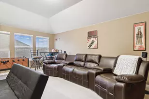 533 Shasta St, DeSoto, TX 75115 - Photo 3