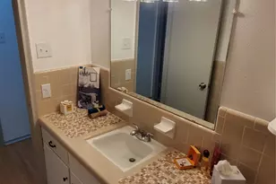 7424 Walling Ln, Dallas, TX 75231 - Photo 15