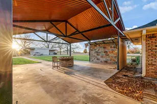 2535 36th St NE, Paris, TX 75462 - Photo 7