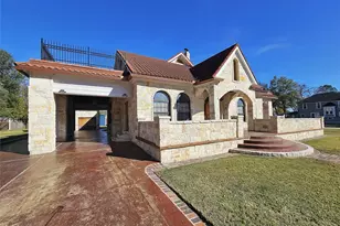 511 E Farrar St, Groesbeck, TX 76642 - Photo 3