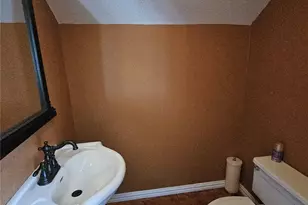 511 E Farrar St, Groesbeck, TX 76642 - Photo 37