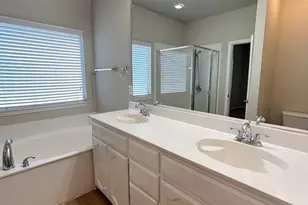 5017 Bedfordshire Dr, Fort Worth, TX 76135 - Photo 15