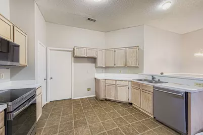 1118 Colbert Lane, Duncanville, TX 75137 - Photo 7