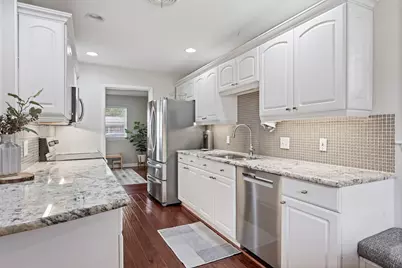 10631 Larchfield Lane, Dallas, TX 75238 - Photo 19