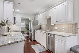 10631 Larchfield Ln, Dallas, TX 75238 - Photo 19