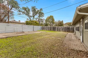 9745 Ash Creek Dr, Dallas, TX 75228 - Photo 23