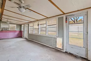 9745 Ash Creek Dr, Dallas, TX 75228 - Photo 21