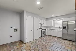 1636 Bending Oaks Trail, Dallas, TX 75217 - Photo 11