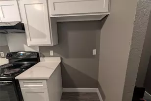 6711 Ridgecrest Ct, Fort Worth, TX 76133 - Photo 9