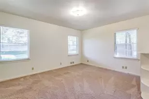 10338 Sherbrook Ln, Dallas, TX 75229 - Photo 7