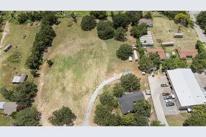 220 S Ash Terrace, Springtown, TX 76082 - Photo 3