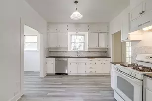 7000 Alice Rd, Lake Worth, TX 76135 - Photo 17