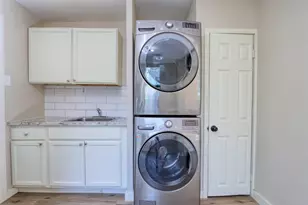 2765 Scotland Dr, Dallas, TX 75216 - Photo 7