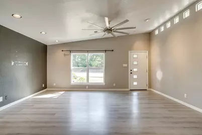 3904 Eldridge Street, Fort Worth, TX 76107 - Photo 5