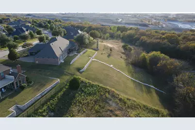 10908 Hawkins Home Boulevard, Benbrook, TX 76126 - Photo 5