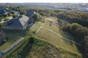 10908 Hawkins Home Blvd, Benbrook, TX 76126 - Photo 5