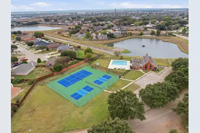 3023 Bosswood Court, Grand Prairie, TX 75052 - Photo 37