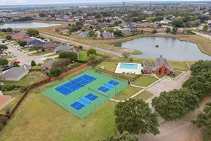 3023 Bosswood Ct, Grand Prairie, TX 75052 - Photo 37