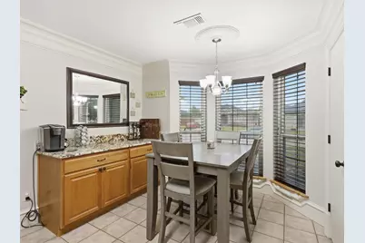 3023 Bosswood Court, Grand Prairie, TX 75052 - Photo 9